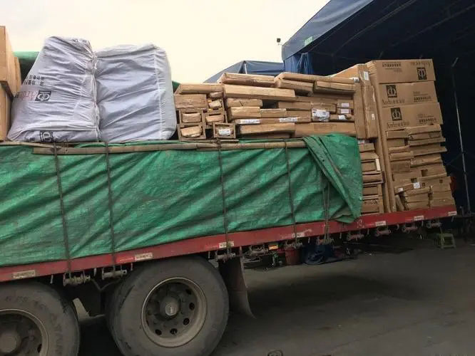 萝北家具托运